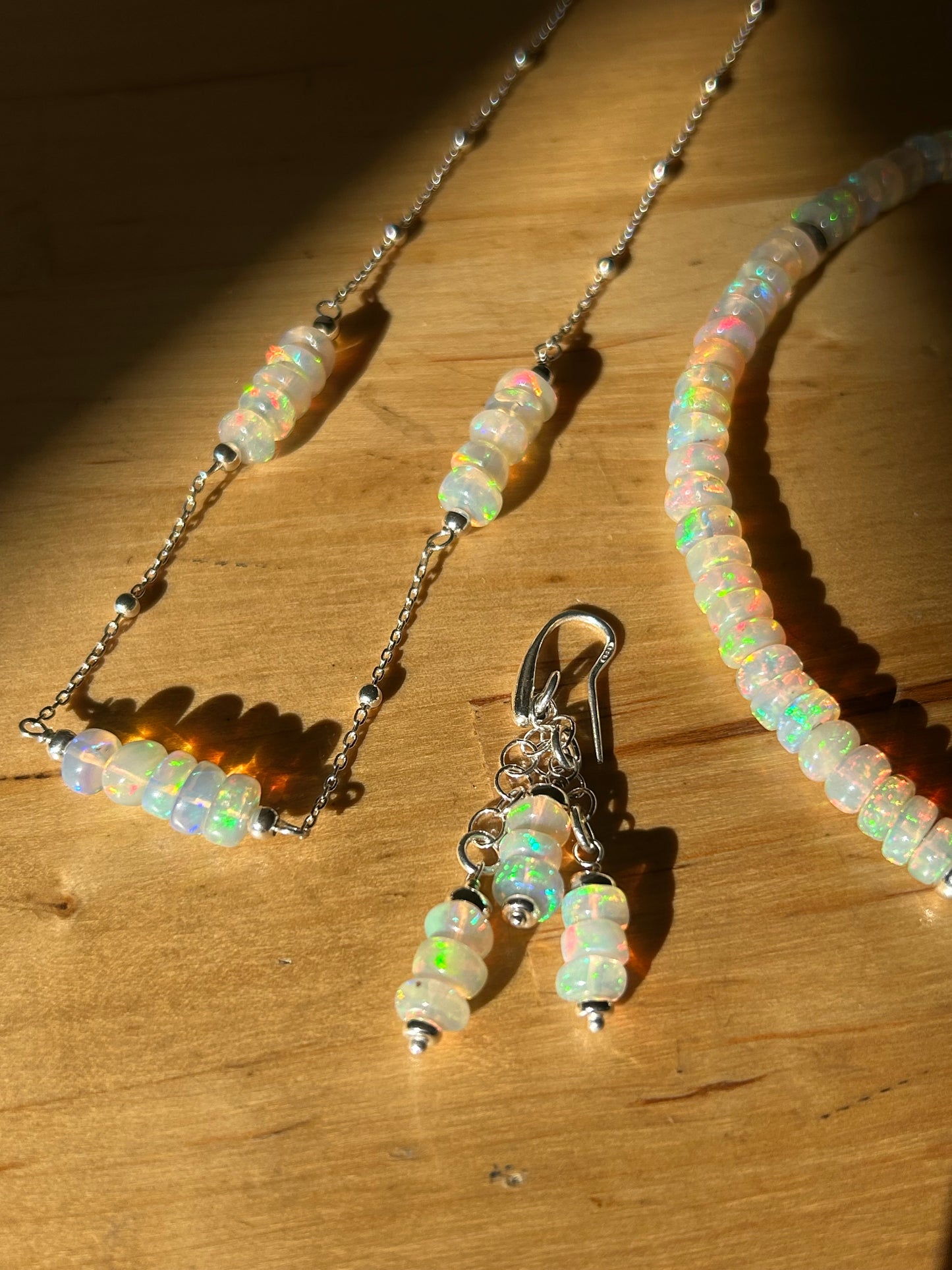 Orecchini Rainbow con opale