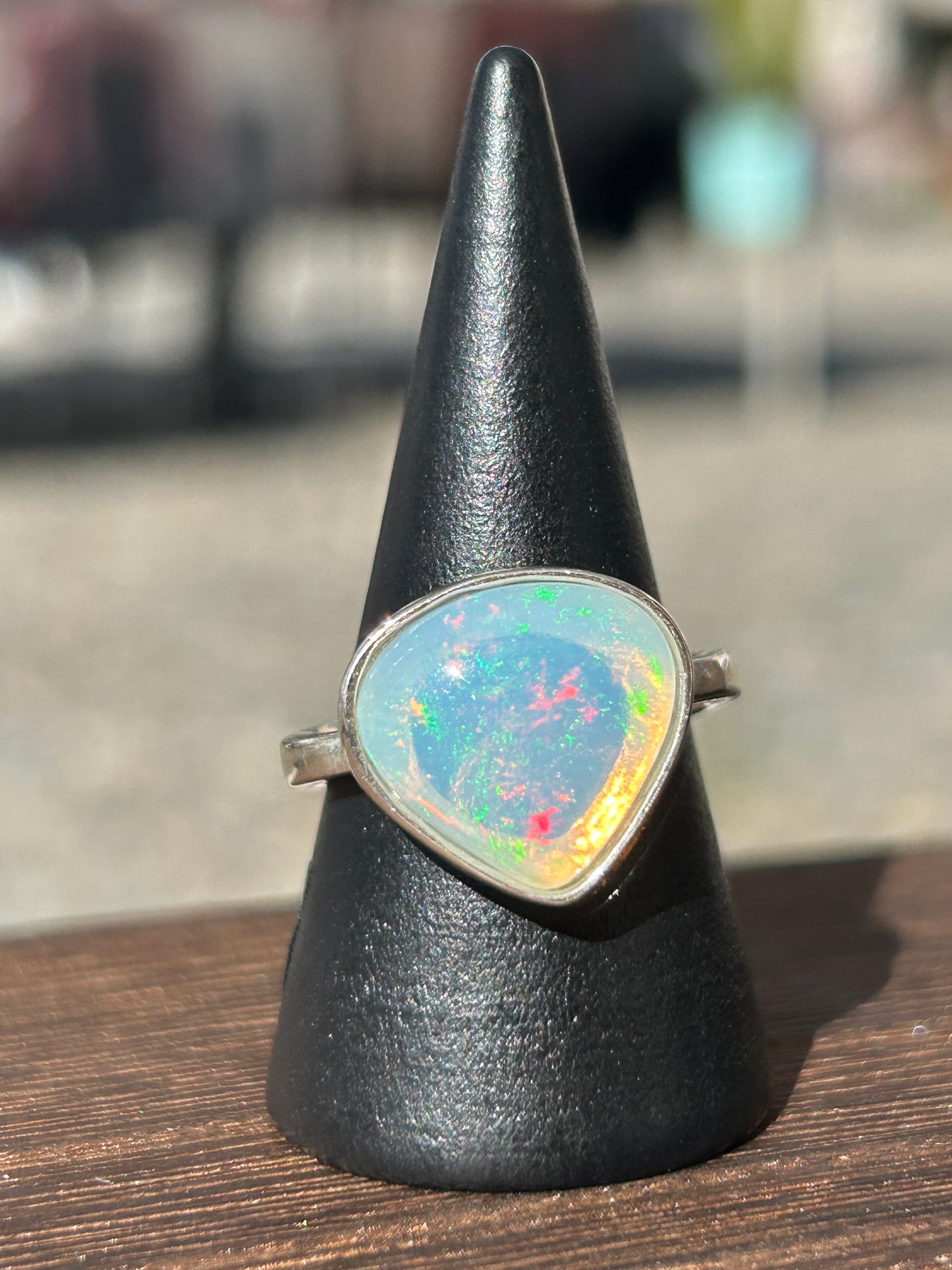 Anello Opale Trillion Cut
