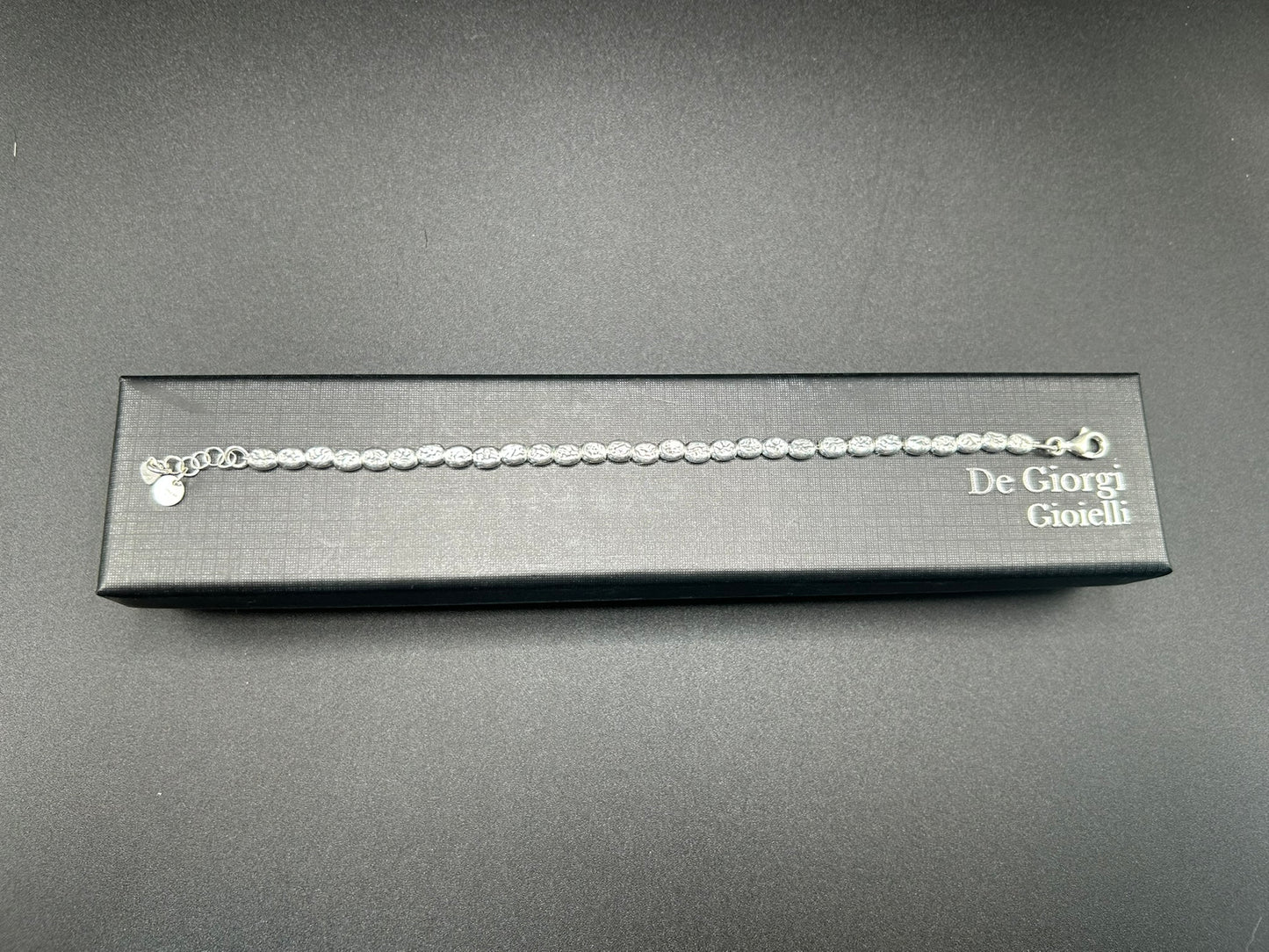 Armband mit bearbeiteten Perlen