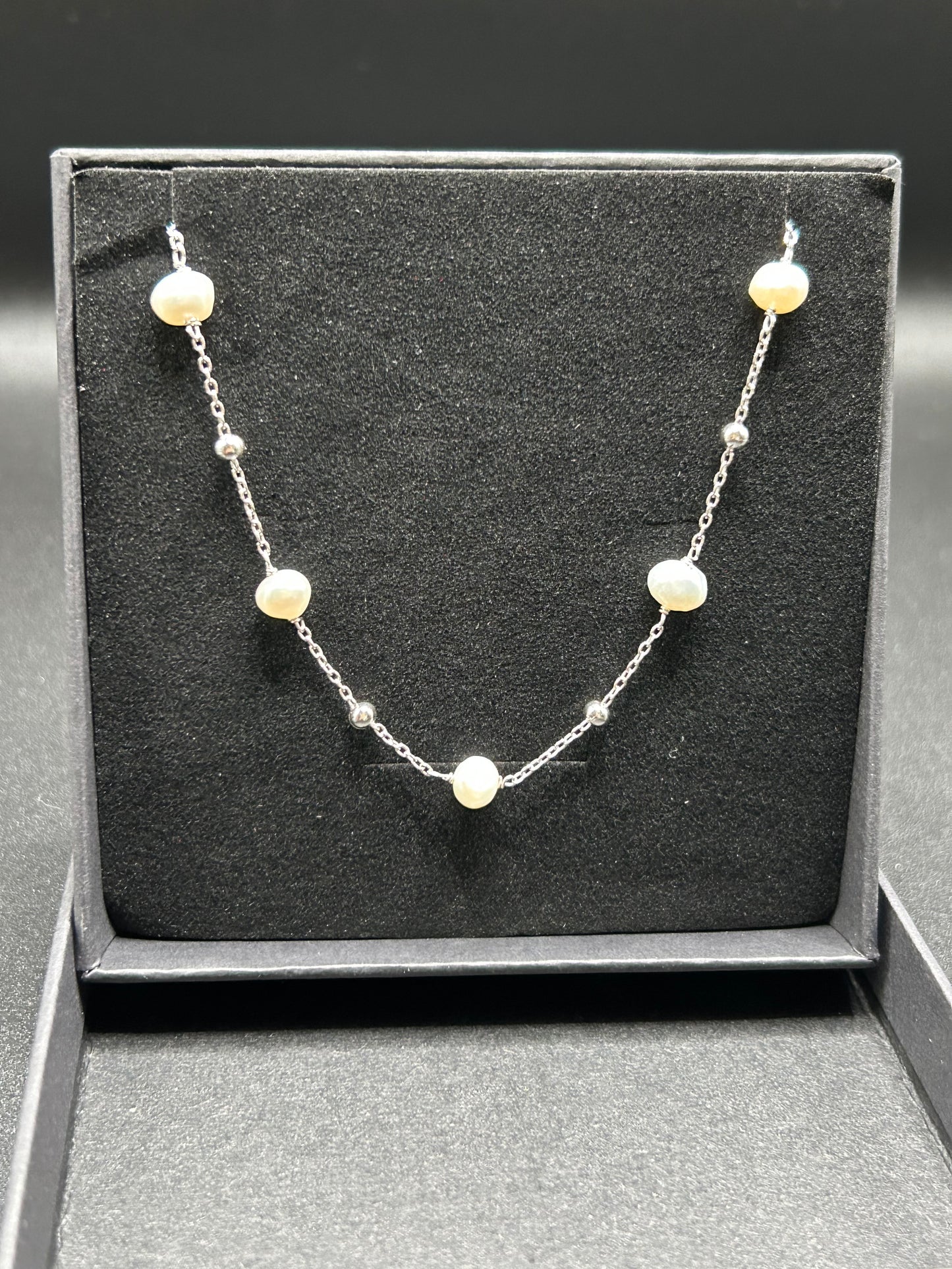 Bizarrer natürlicher Perlenchoker