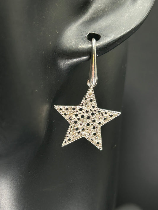 Weiße Stern-Ohrringe