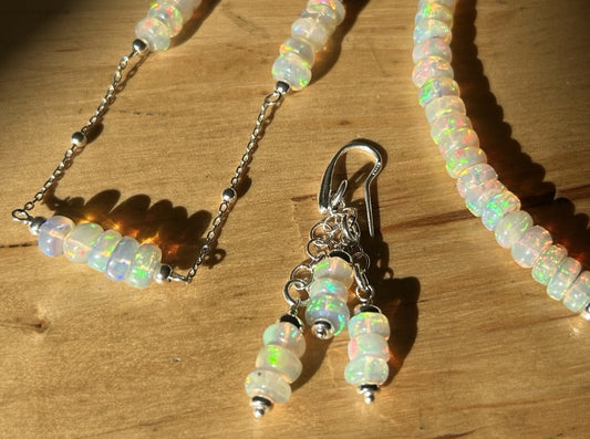 Il gioco di luce degli opali: la collezione Rainbow