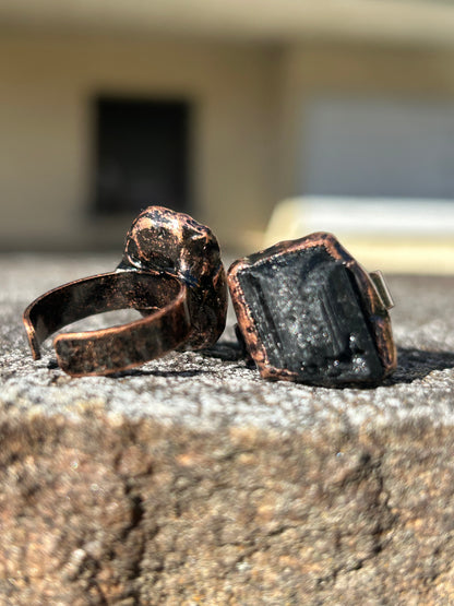 Copper rings with black tourmaline
