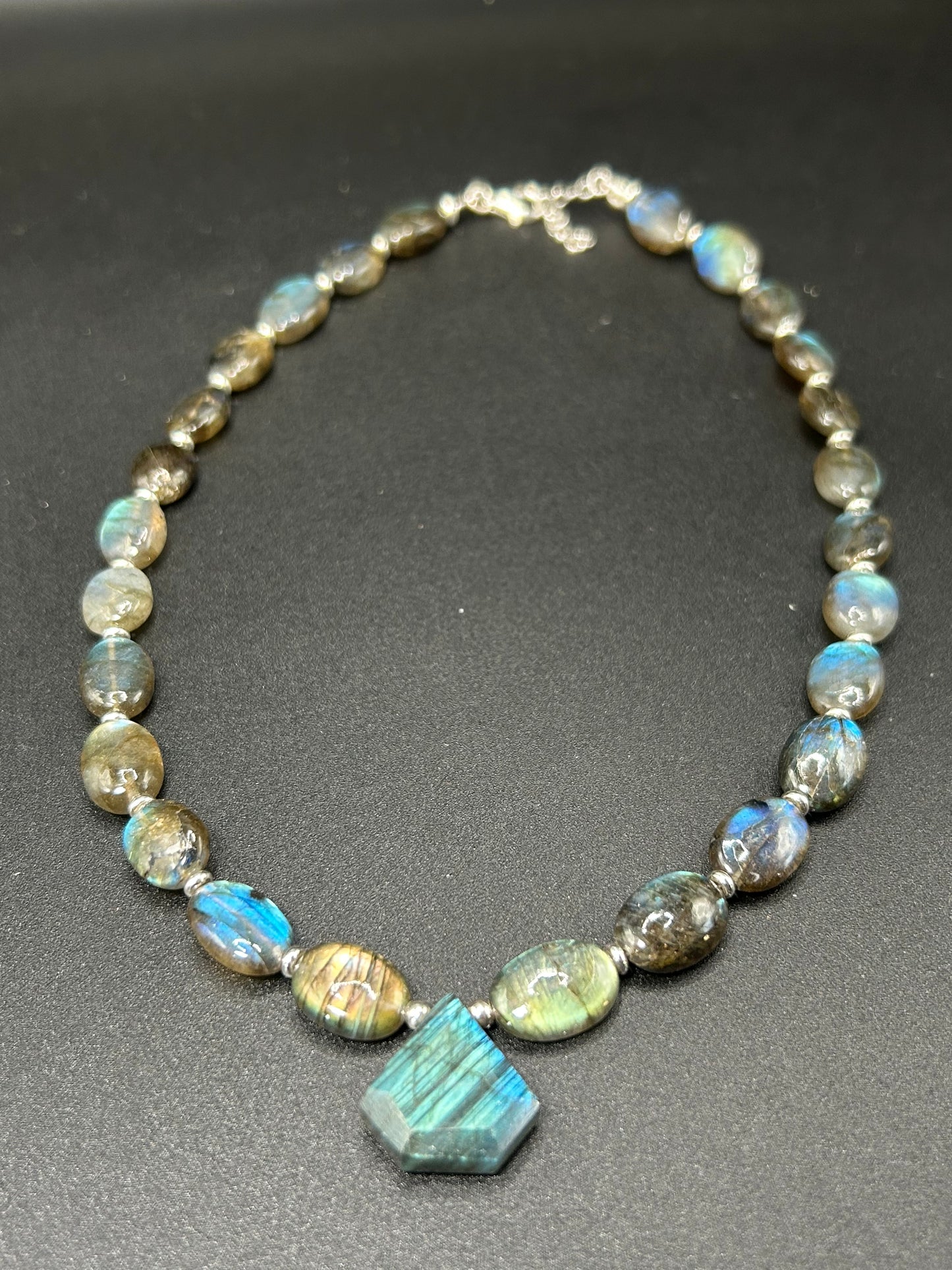 Girocollo con Labradorite