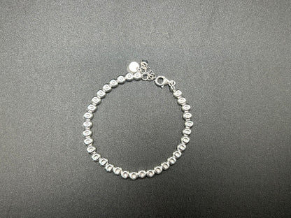 Armband mit bearbeiteten Lagern