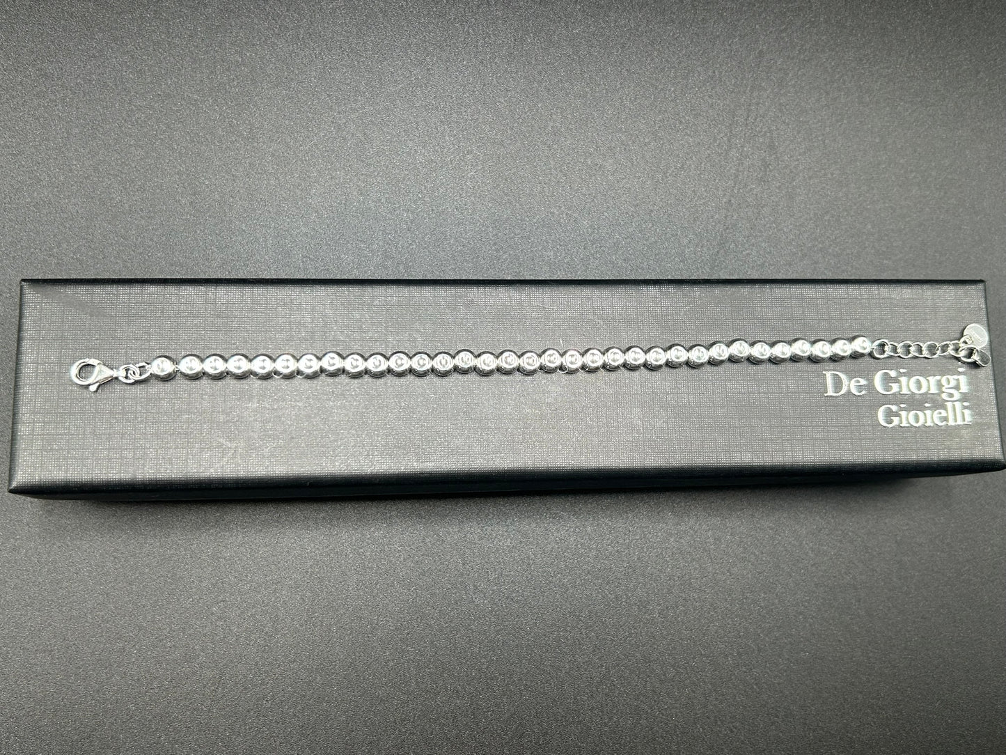 Armband mit bearbeiteten Lagern